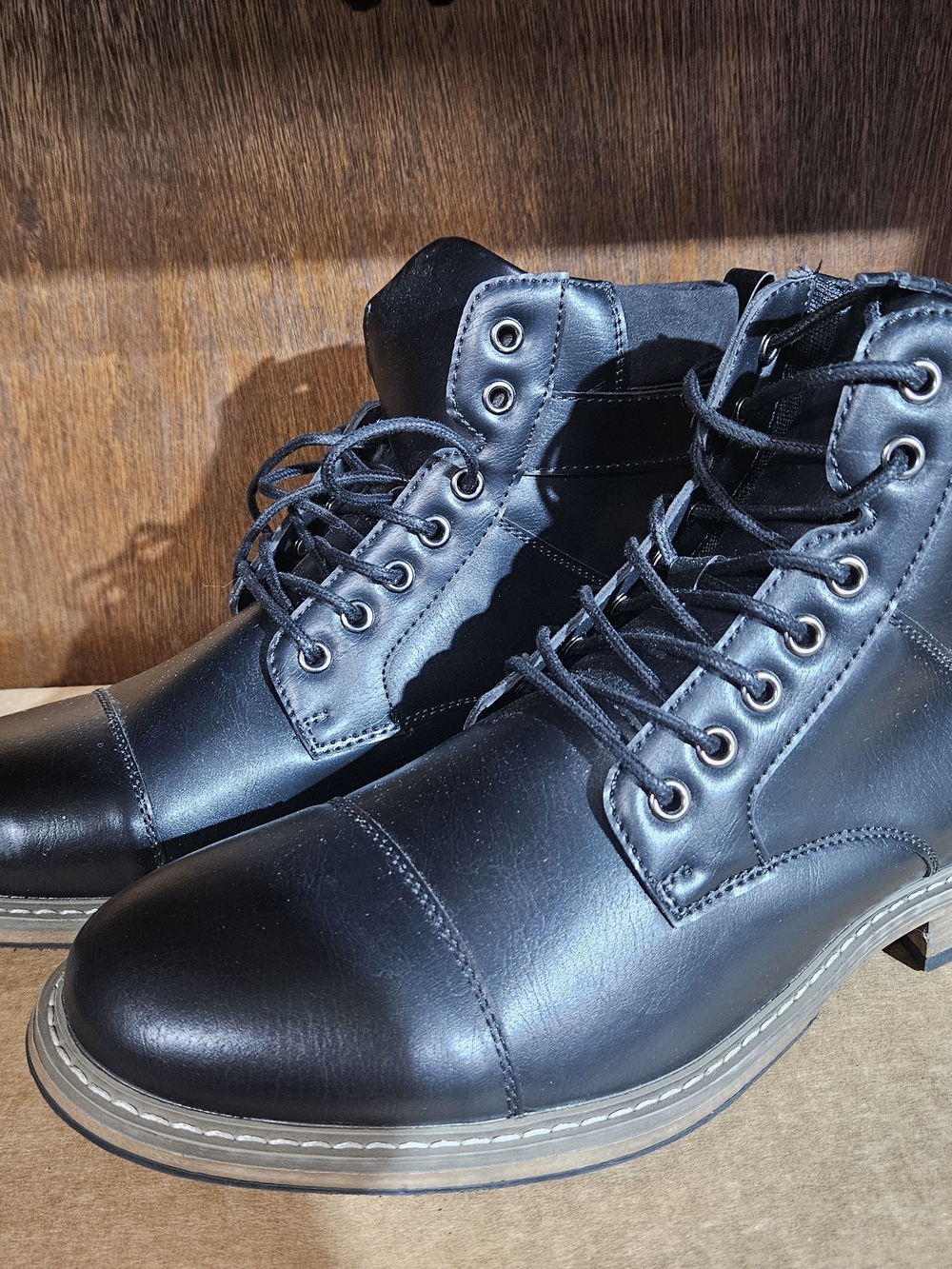 jf j.ferrar Men's Black Lace-Up Cap-Toe Boots